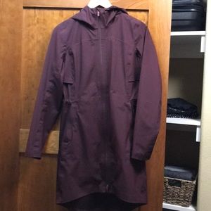 Lululemon rain rules waterproof jacket
